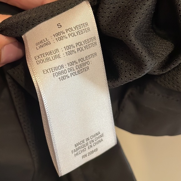 Light Coat size Small - Picture 14 of 14